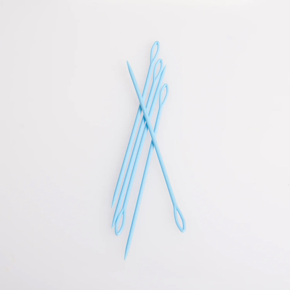 5 plastic weaving needles