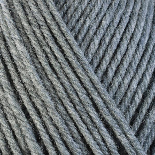 Detail of Berroco Ultra Wool Chunky Fog 43109 a medium grey.