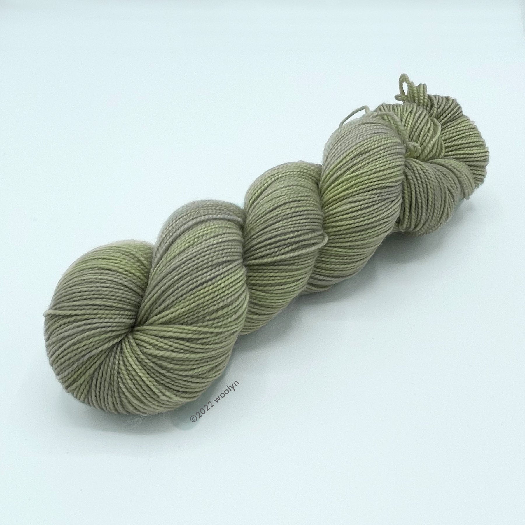 Tesserae Yarn Chaton - Woolyn