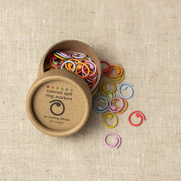 Split Ring Stitch Markers in 6 different colors: yellow, green, orange, pink, blue and red. 60 Markers.