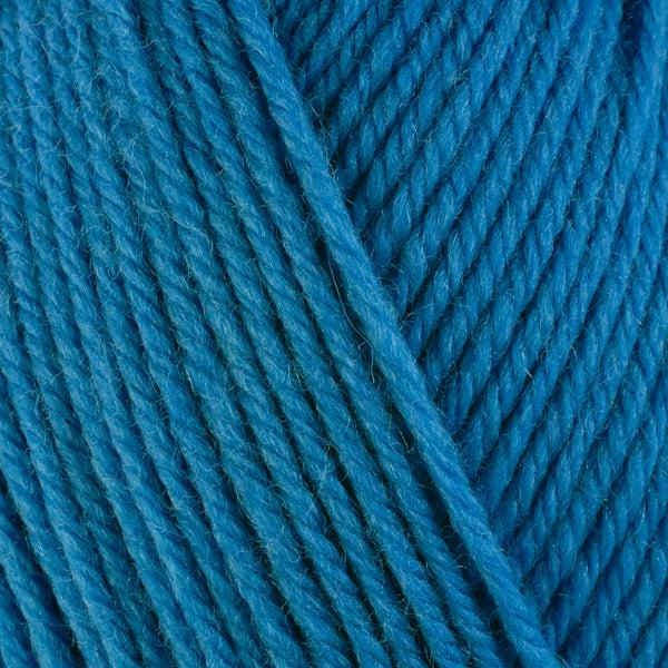 Detail of Berroco Ultra Wool River 3326, a bright turquoise. 